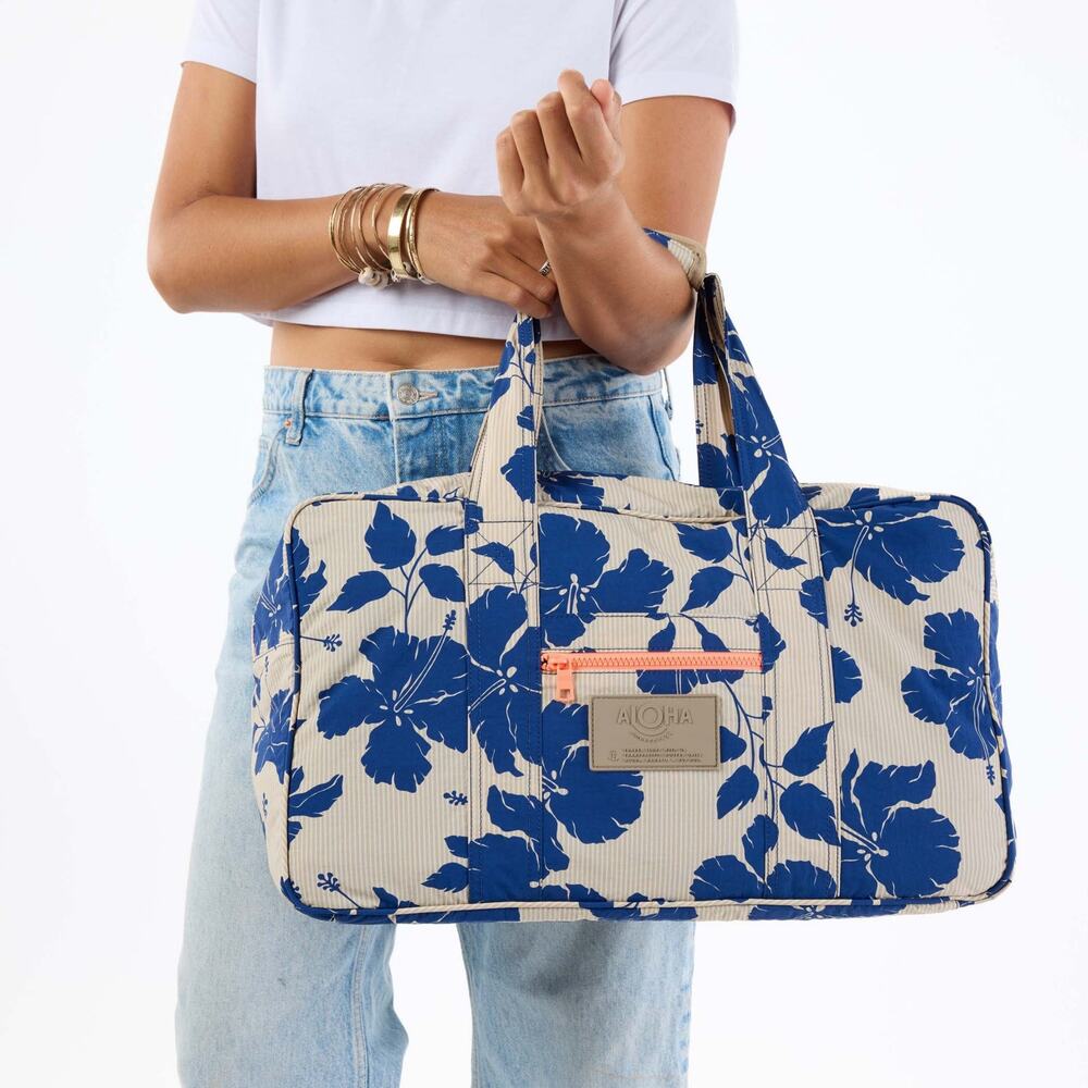 Aloha Collection• KEEP IT LIGHT WEEKENDER SALINA Tiny Stripe Navy - Picture 2 of 12